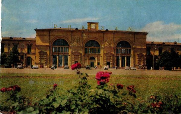 Железнодорожный вокзал. Витебск, 1976 год