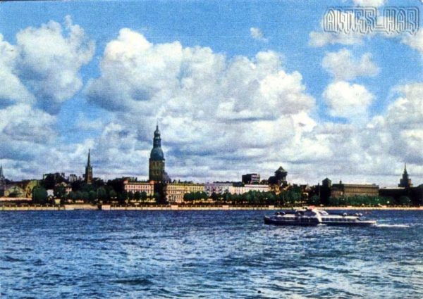 Вид на Комсомольскую набережную. Рига, 1968 год