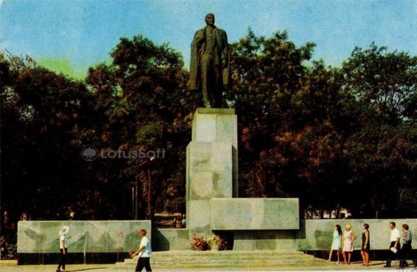 Памятник В.И. Ленину. Керчь, 1977 год