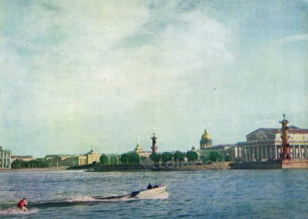 Нева. Стрелка Васильевского острова. Ленинград, 1962 год