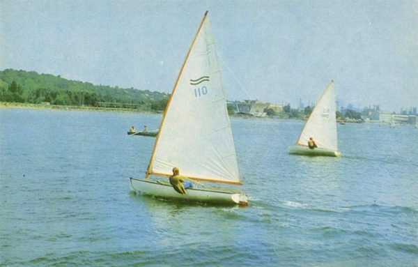 Яхты в море. Мариуполь, 1978 год