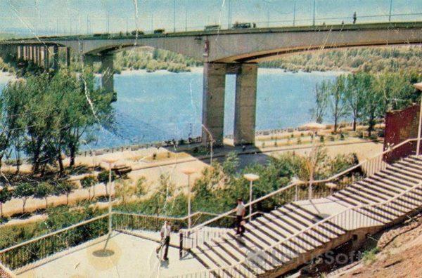 Набережная и мост через реку Дон. Ростов, 1973 год