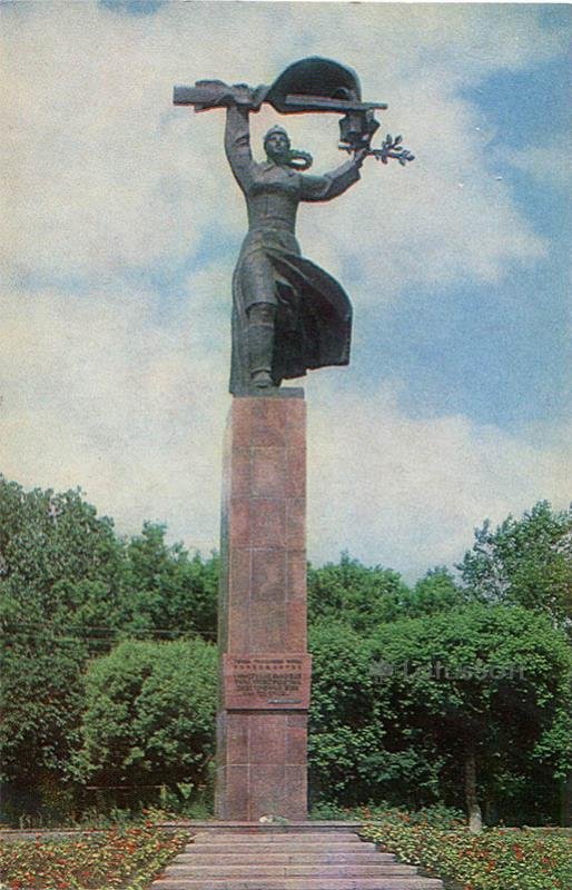 Памятник героям Гражданской войны. Орел, 1983 год