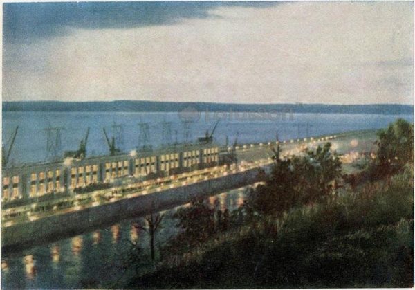 Огни Куйбышевской ГЭС. Куйбышев, 1964 год