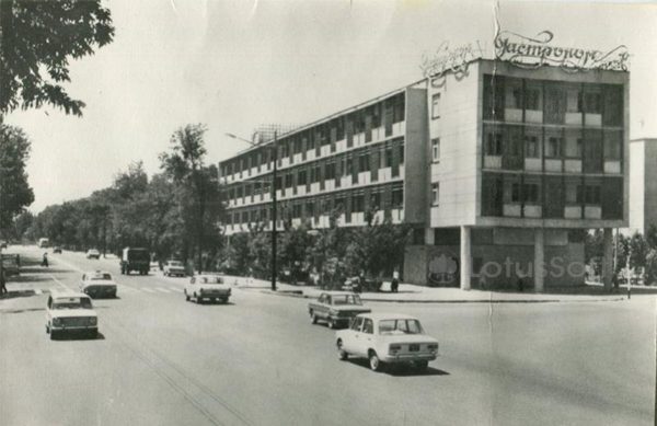 the VI Avenue Lenin. Ashgabat, 1979