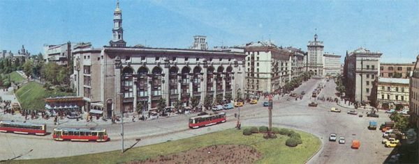 Площадь Розы Люксембург. Харьков, 1987 год