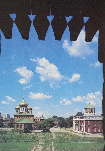 Успенский и Богоявленский соборы в кремле. Тула, 1987 год