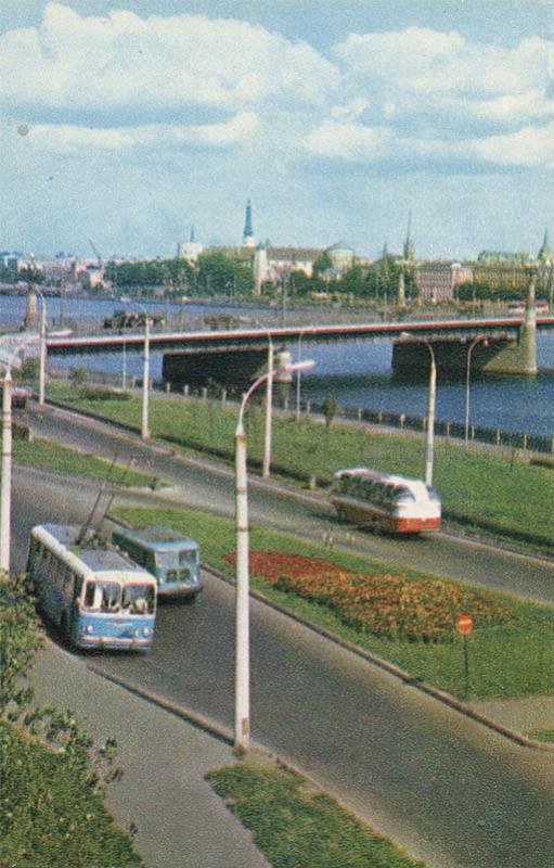 Daugava Embankment. October bridge. Riga, 1971
