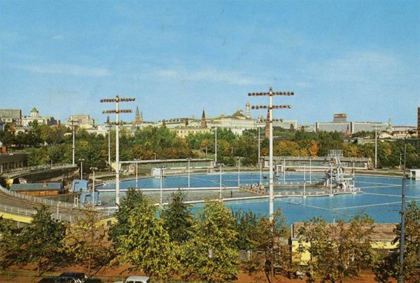 Плавательный бассейн “Москва”. Москва, 1980 год