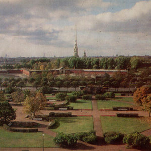 Площадь Революции. Ленинград, 1976 год