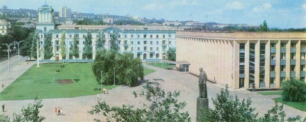 Площадь им.  Ф.Э. Дзержинского. Каменское, Днепродзержинск), 1977 год