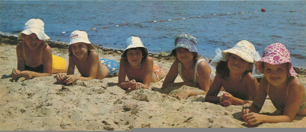 Дети на пляжи. Евпатория, 1985 год