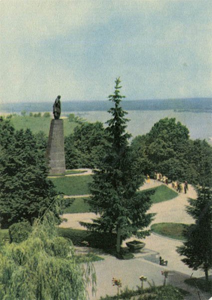 Памятник Т.Г. Шевченко.  Канев, 1968 год