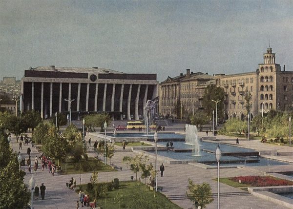 Palace them. IN AND. Lenin, Baku, 1978
