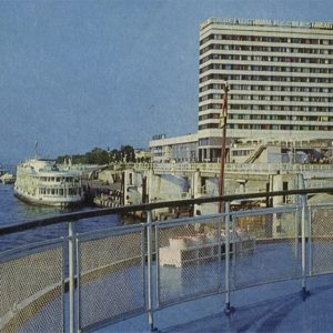 Речной вокзал и гостиница “Россия”, Куйбышев, 1976 год