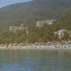 Курортный пляж, Гагра, 1980 год
