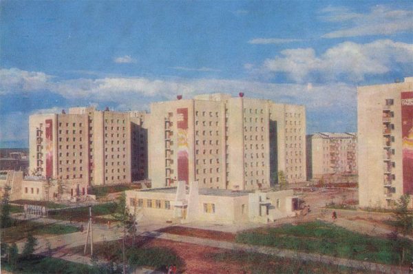 Новые жилые на Комсомольском проспекте, Надым, 1987 год