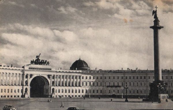 Ленинград, Дворцовая площадь, 1968 год