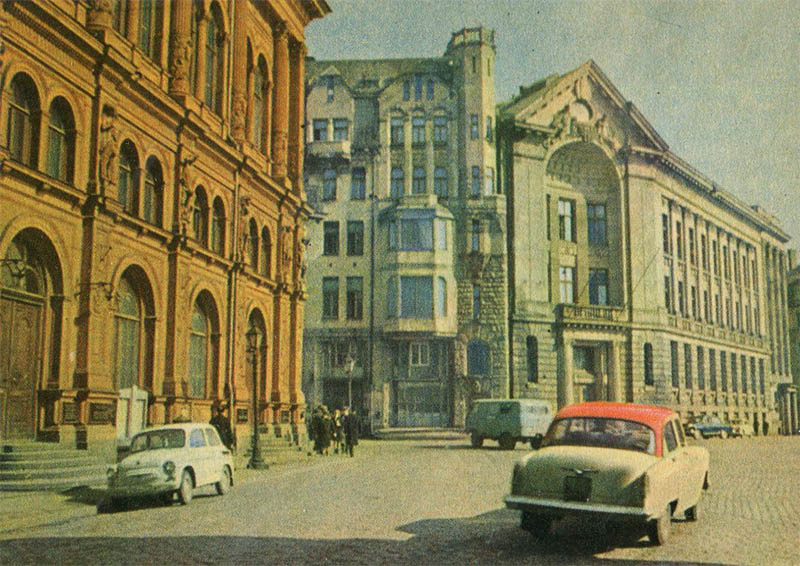 Square on June 17. Riga, 1973.